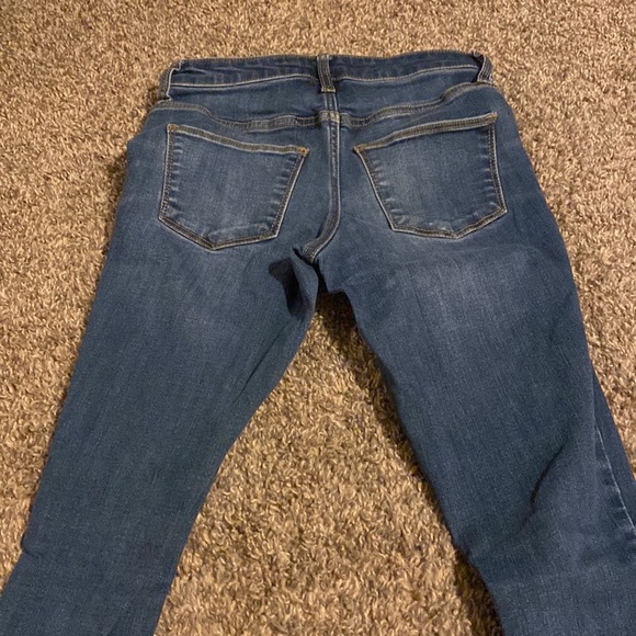 SELLING - Picture 3 of 5